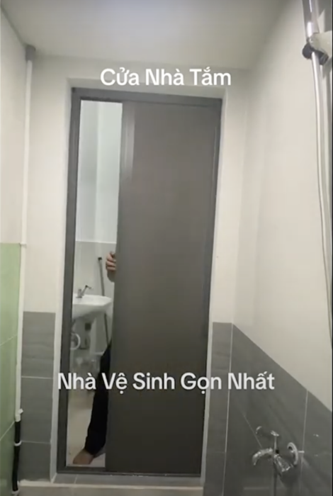 cửa nhà tắm rèm tổ ong gọn nhẹ