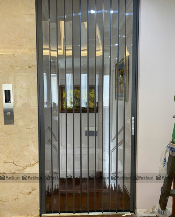 Cửa xếp lá nhựa trong suốt cửa đi Cửa xếp lá nhựa trong suốt cửa đi