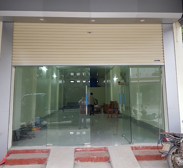 Cửa cuốn lá (cửa cuốn tấm liền)